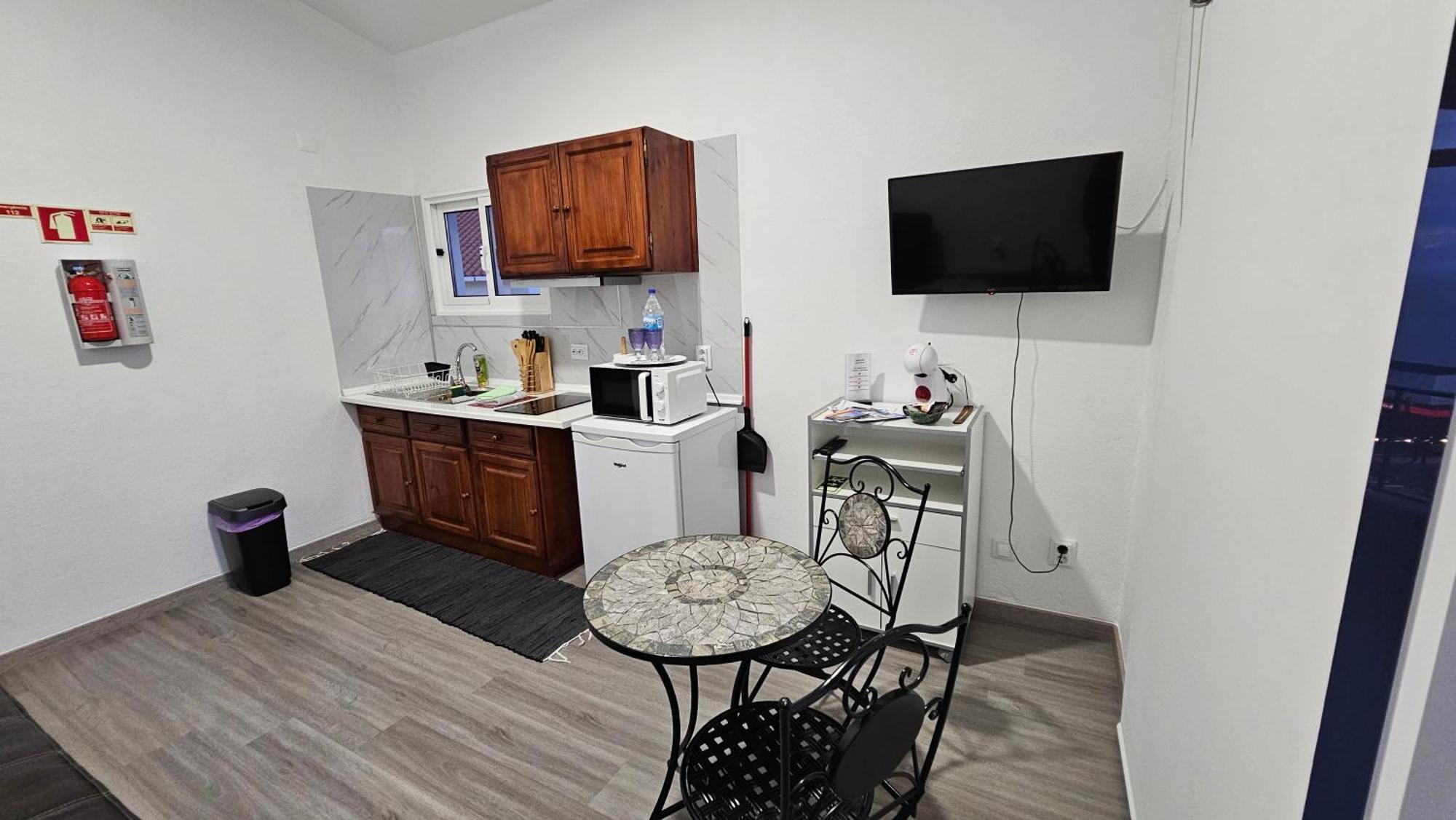 Sunset Star With Sea View Apartment Калхета Екстериор снимка