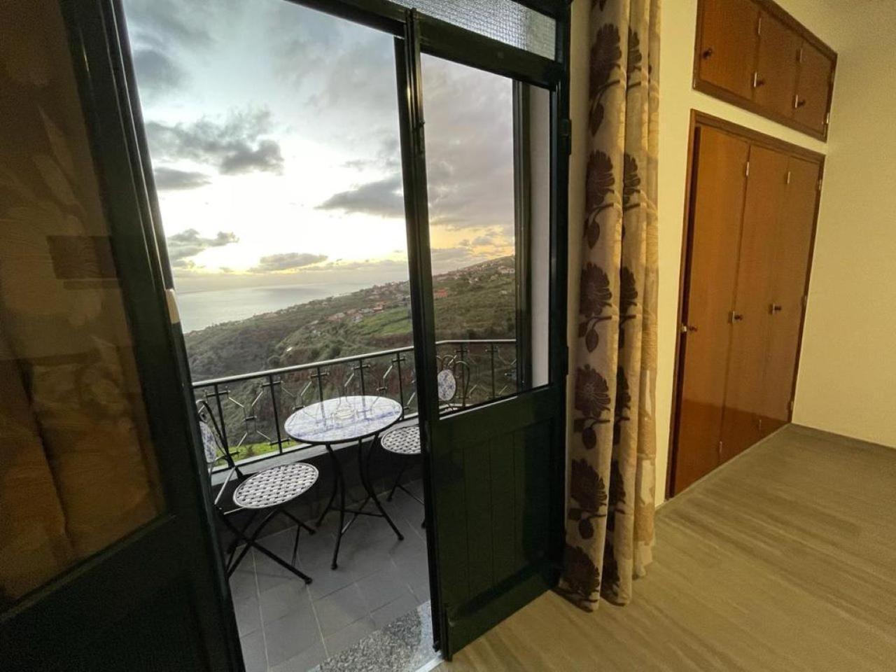 Sunset Star With Sea View Apartment Калхета Екстериор снимка