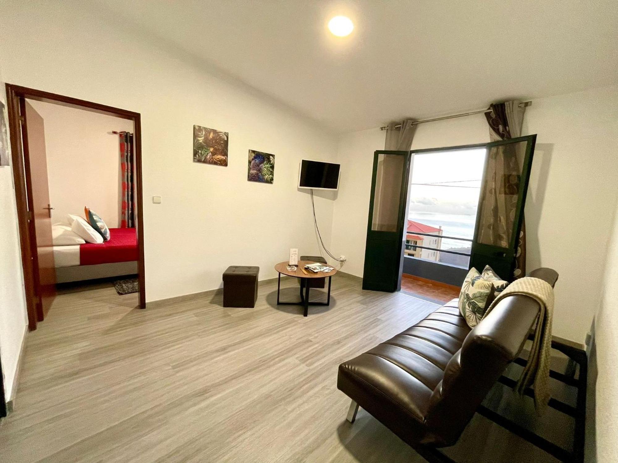Sunset Star With Sea View Apartment Калхета Екстериор снимка