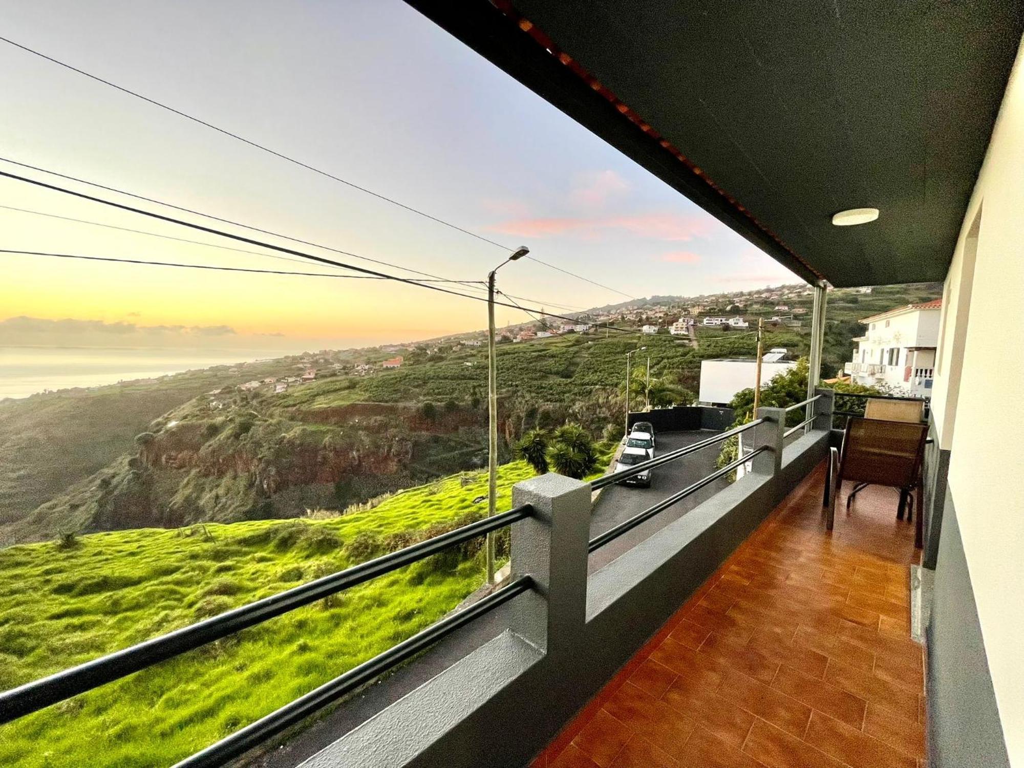 Sunset Star With Sea View Apartment Калхета Екстериор снимка