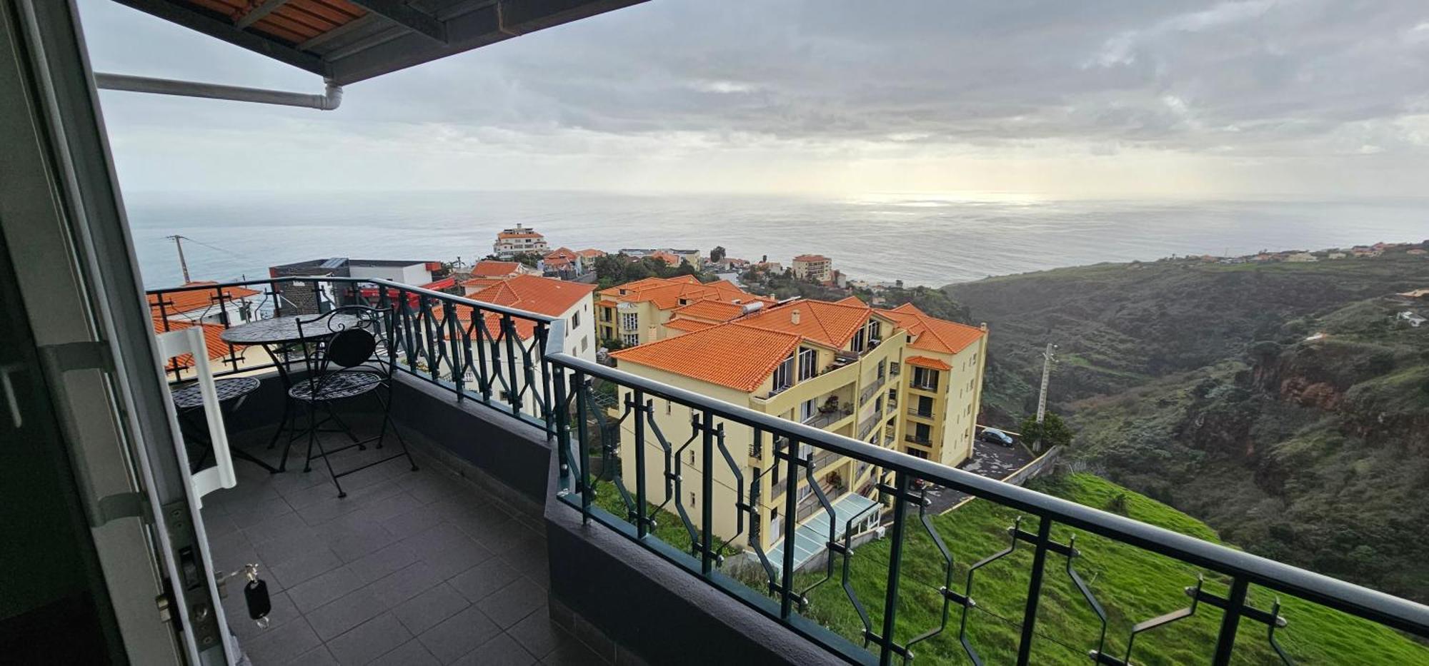 Sunset Star With Sea View Apartment Калхета Екстериор снимка