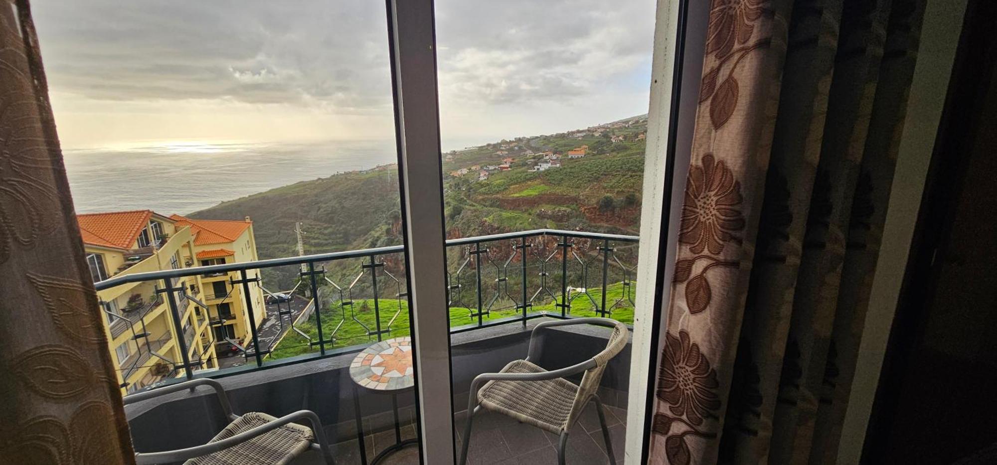 Sunset Star With Sea View Apartment Калхета Екстериор снимка